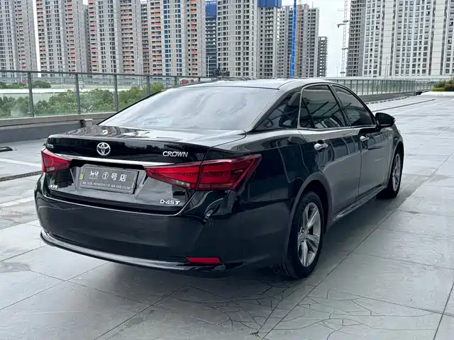 Toyota Crown 2015 2.0T Fashion — фото 4