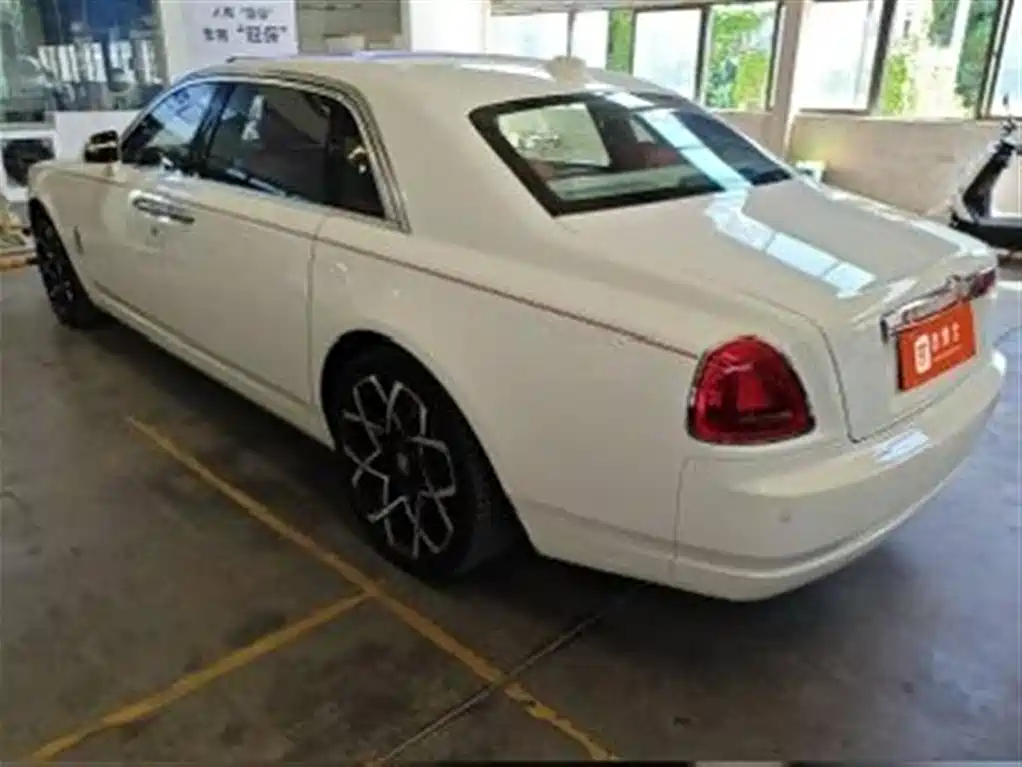 Photo 9 - Rolls-Royce Ghost