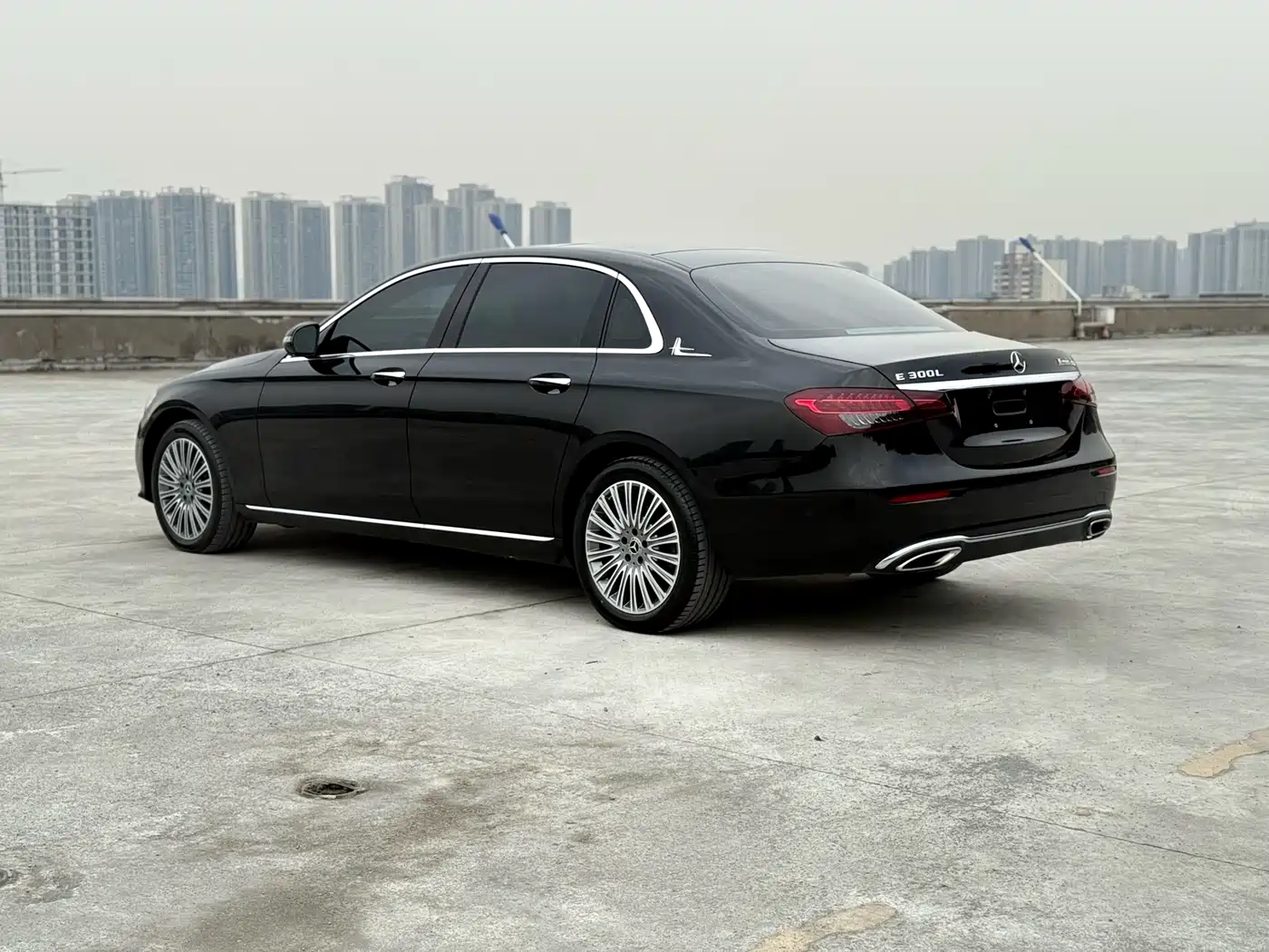 Mercedes-Benz E-Class 2023 Facelift E 300 L Luxury фото 7
