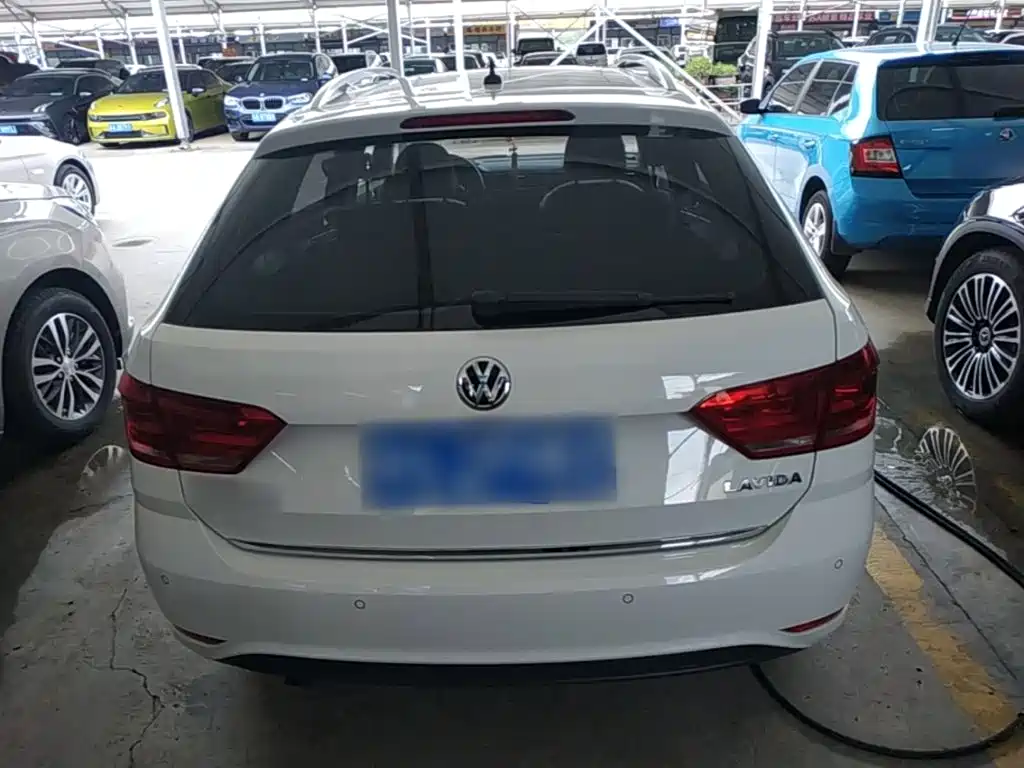 Volkswagen Lavida Tour 2017 2017 1.6L Automatic Comfort Edition
