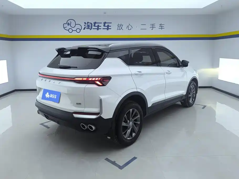 Фото 3 - Geely Coolray
