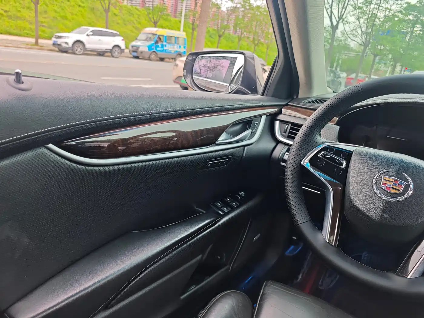 Cadillac XTS 2013 28T Luxury фото 18