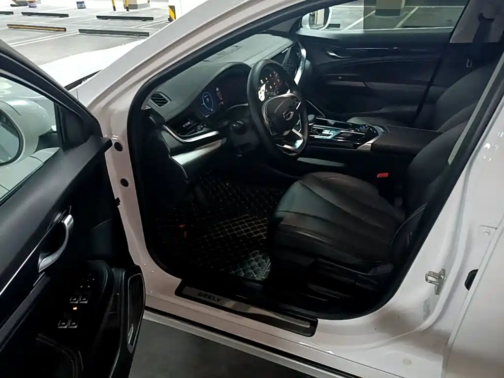 Geely Borui PHEV 2021 2021 1.5T ePro Leading Edition