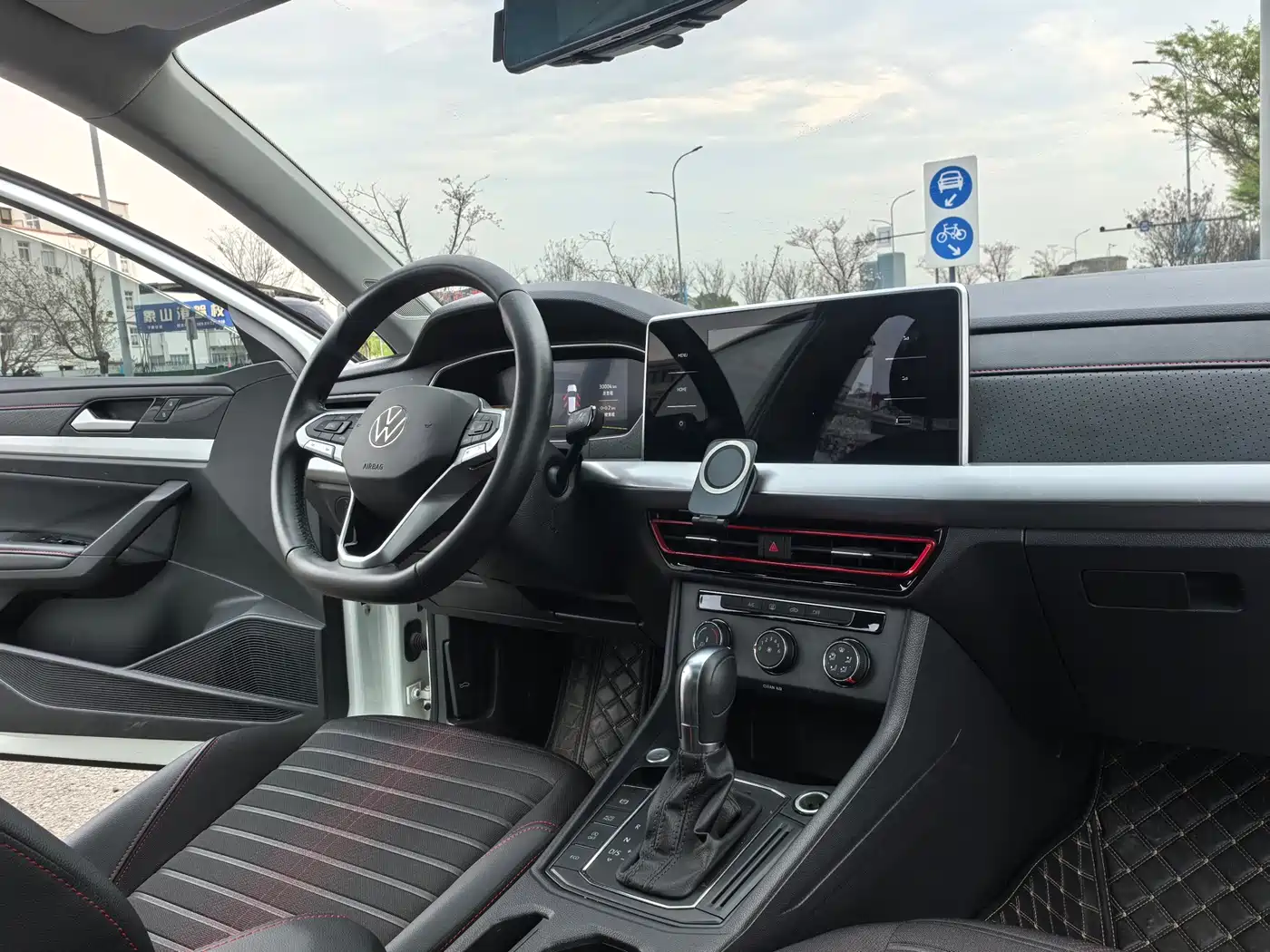 Volkswagen Lavida 2023 280TSI DSG Comfort Edition фото 7