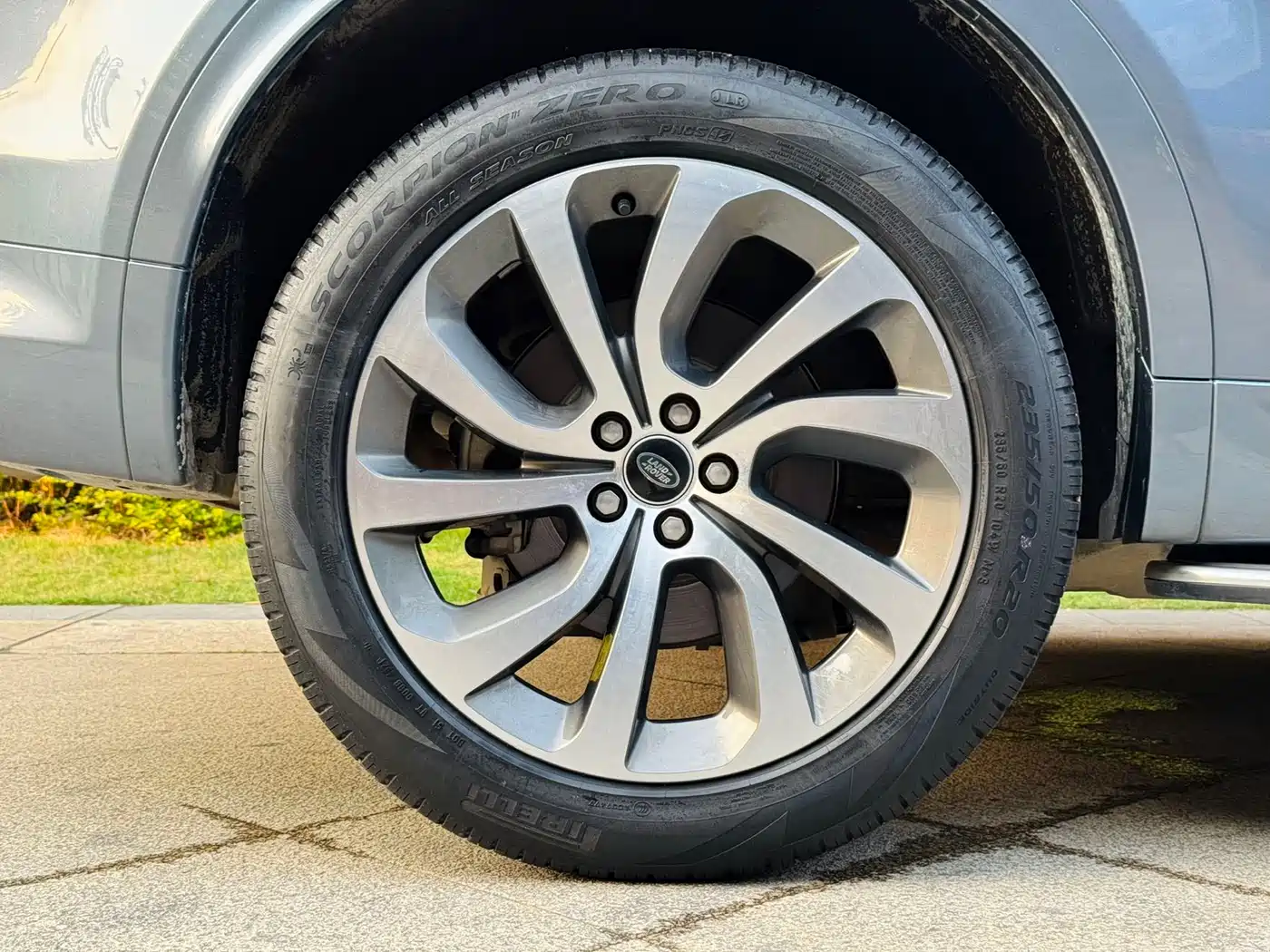 Land Rover Discovery Sport 2022 Model 249PS R-Dynamic S Performance Edition 5-Seater фото 24