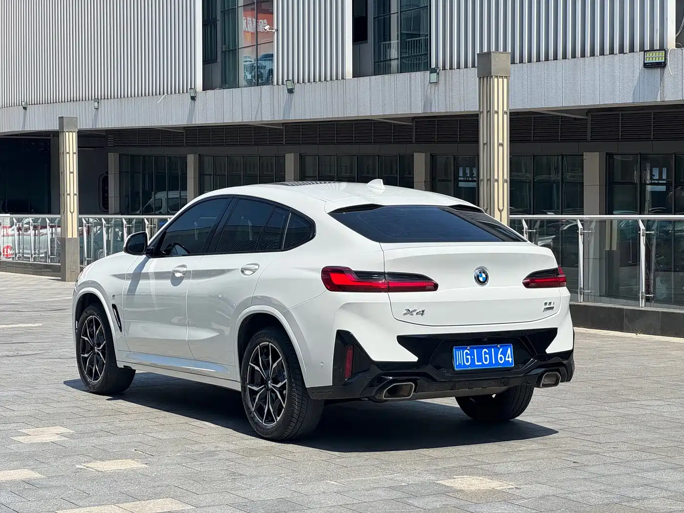 BMW X4 2023 2022 xDrive 25i M Sport Package