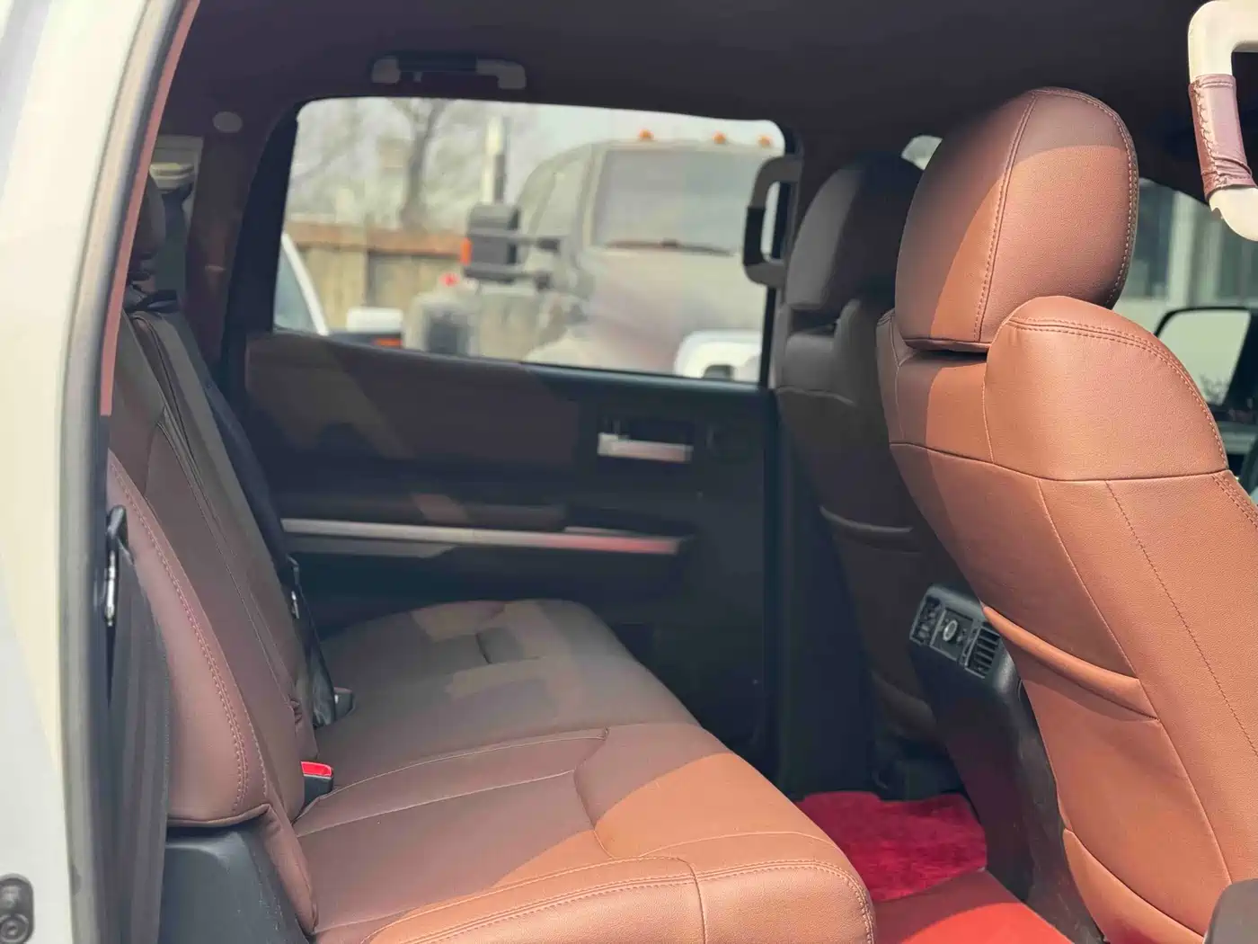 Toyota Tundra 2014 5.7L TRD Pro фото 10