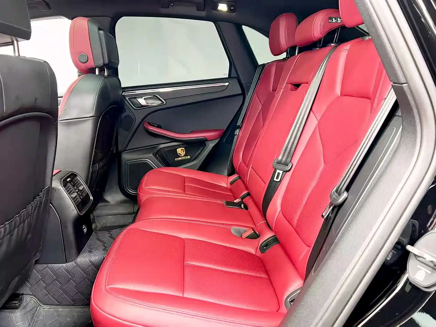 Porsche Macan 2025 Macan 2.0T Dream Chaser Edition фото 14