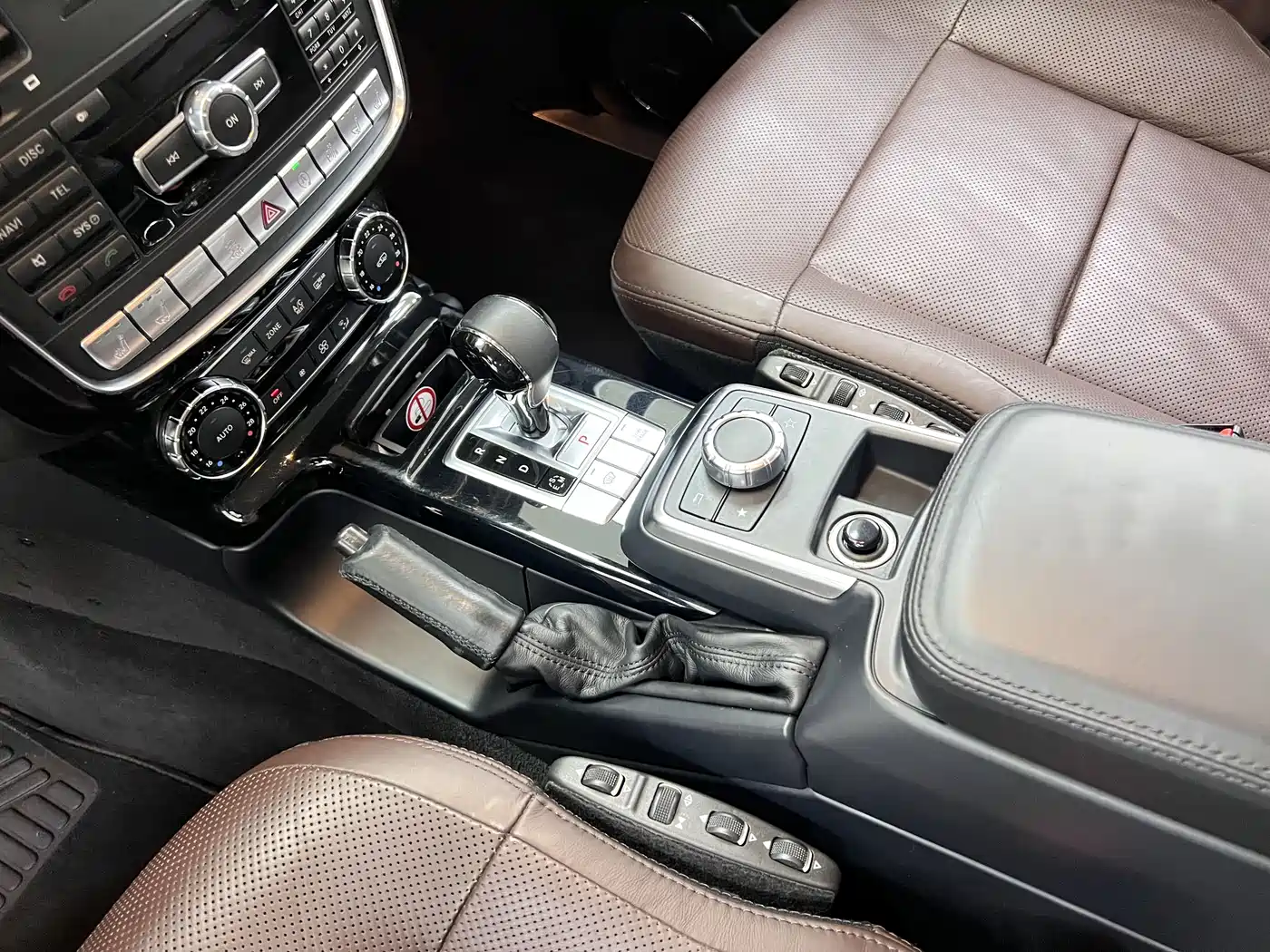 Mercedes-Benz G-Class 2016 G 500 фото 26