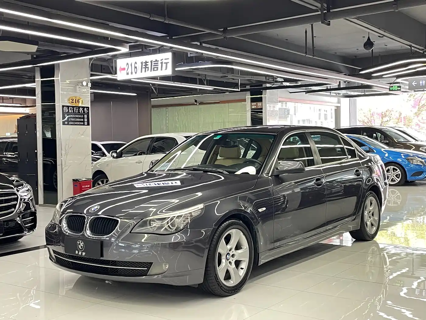 BMW 5 Series 2009 520Li Premium