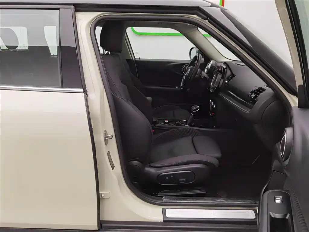 MINI CLUBMAN 2016 Facelift 1.5T COOPER фото 23