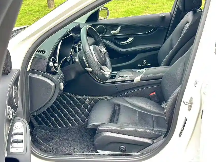 Mercedes-Benz C-Class 2017 C 200 L Sport фото 4