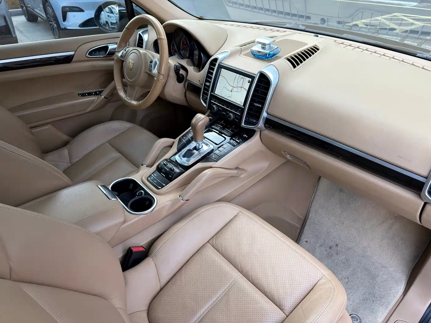 Porsche Cayenne 2011 Cayenne 3.0T фото 13