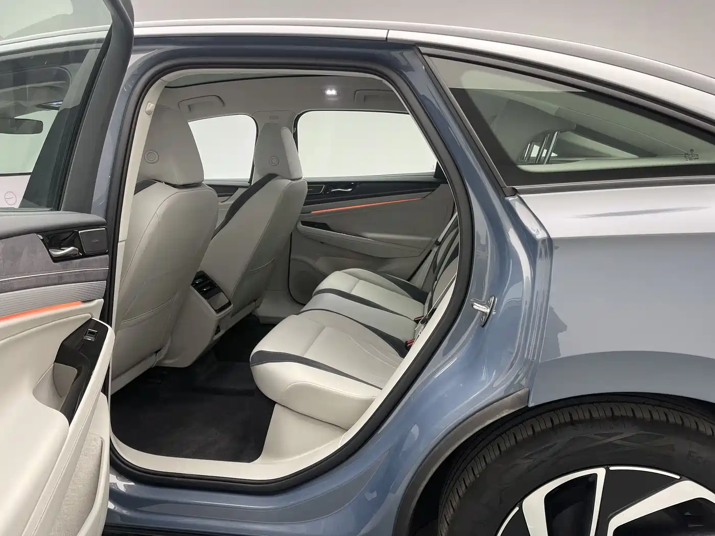Volkswagen ID.7 VIZZION 2024 Launch Edition фото 19