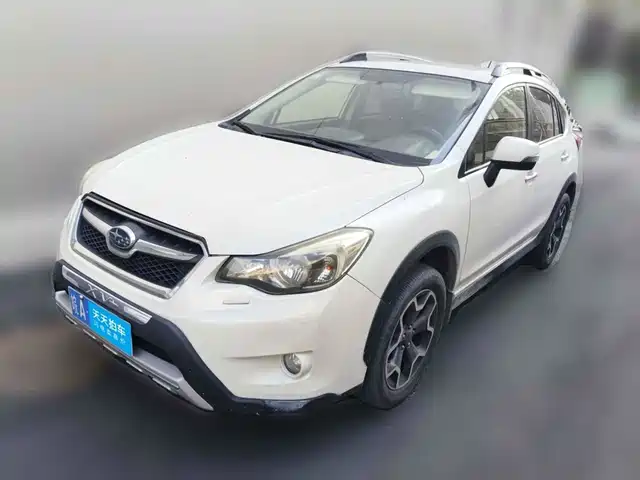 Subaru XV 2012 2.0i Luxury Edition — фото 1
