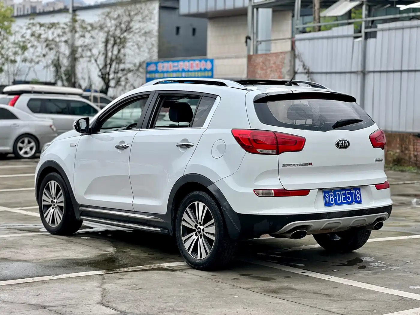 Kia Sportage 2015 2.0L Automatic 2WD DLX фото 4