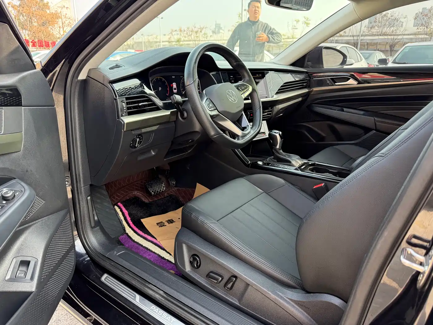 Volkswagen Passat 2022 330TSI Elite Edition фото 9