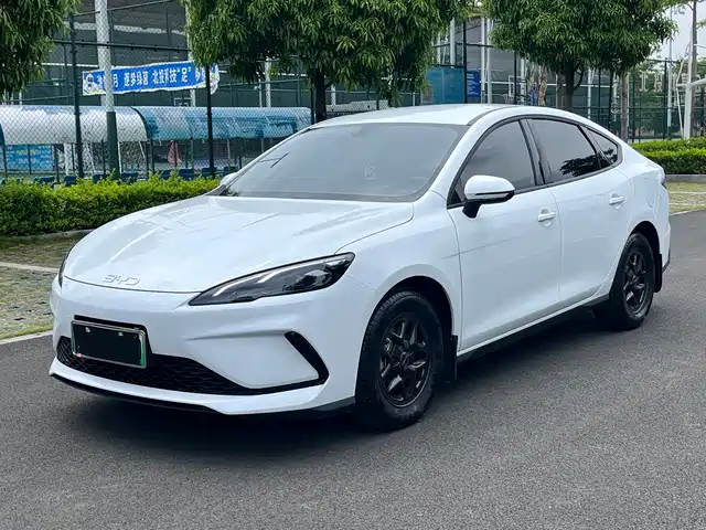 BYD Hai Bao 05 DM-i 2025