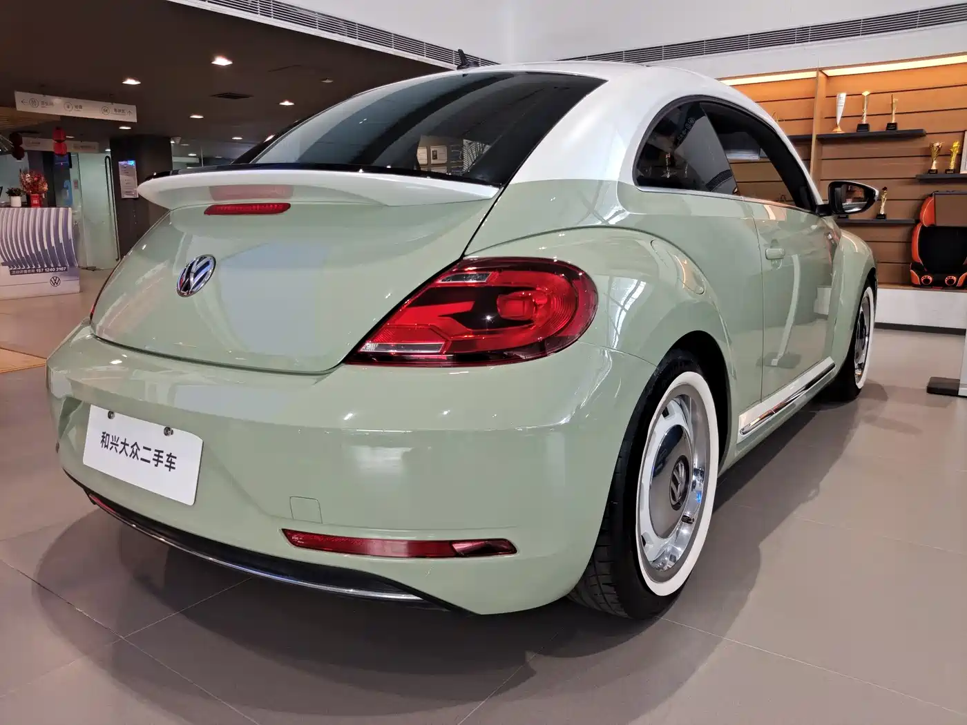 Volkswagen Beetle 2018 180TSI Easy Joy Edition фото 4