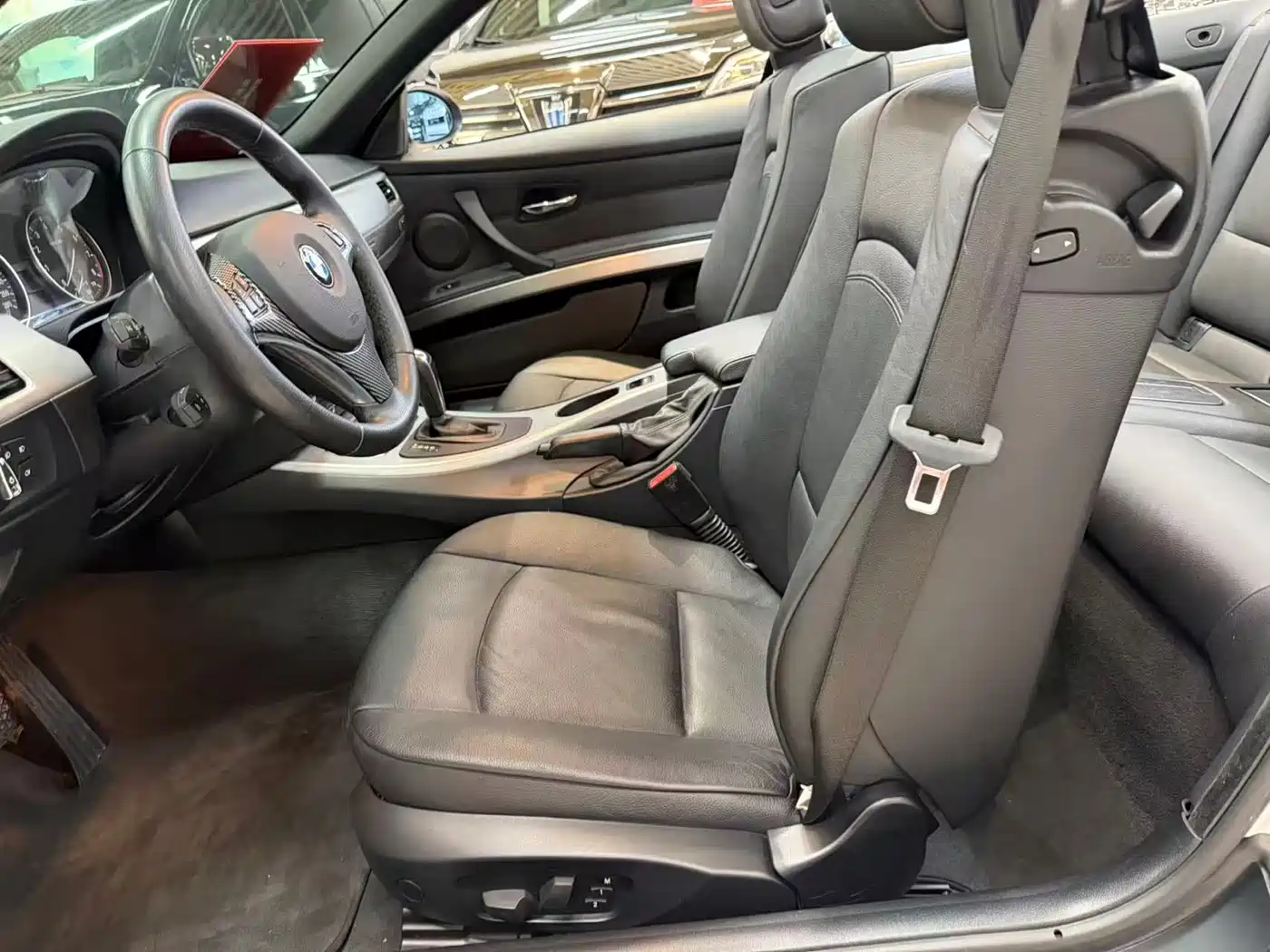 BMW 3 Series (Import) 2009 Model 325i Convertible фото 10