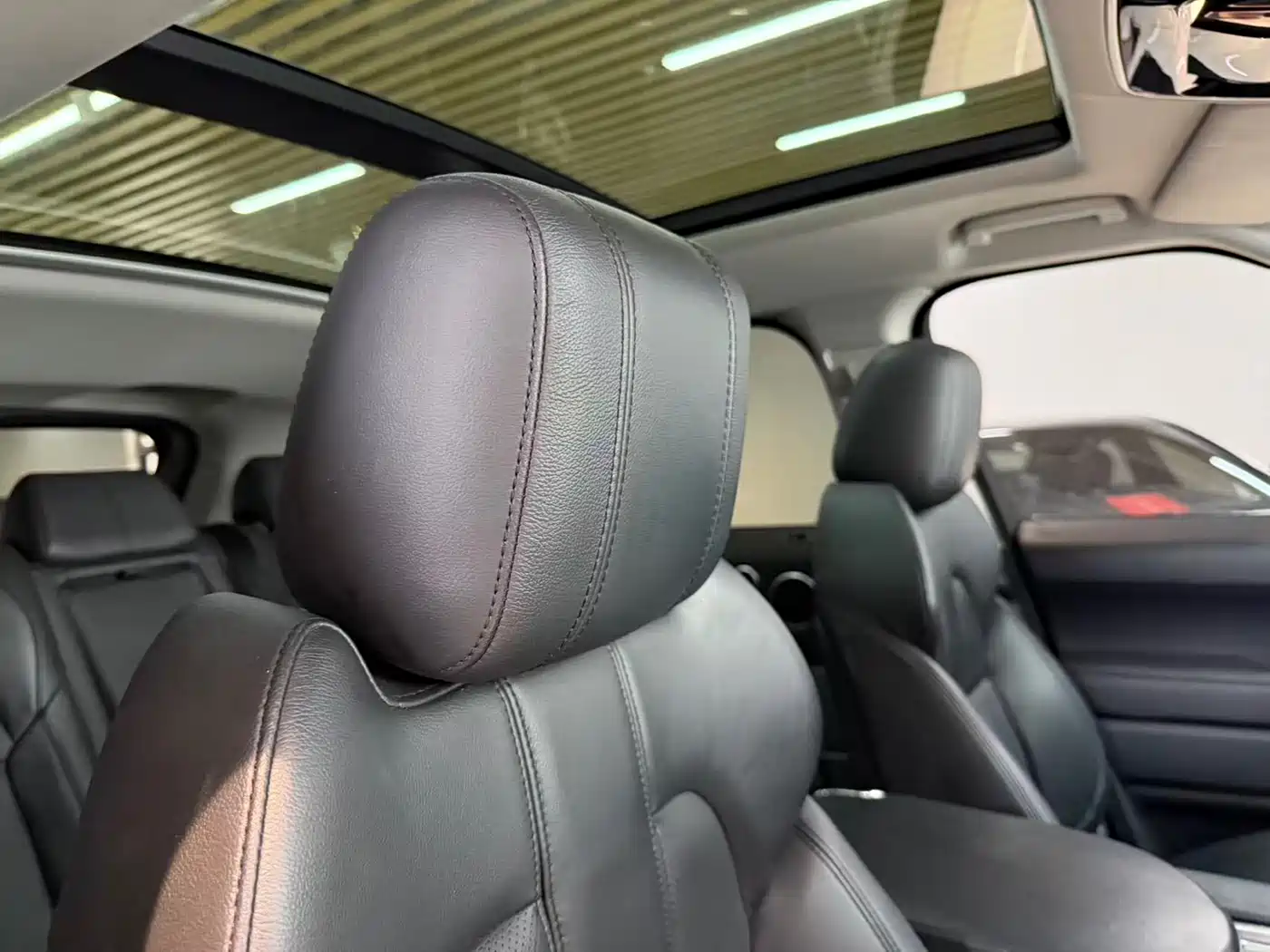 Land Rover Range Rover Sport 2016 Model 3.0 SC V6 HSE фото 12