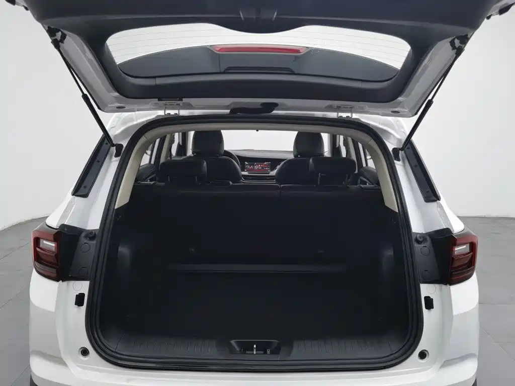 Changan CS35 PLUS 2019 2018 1.6L Automatic Smooth Connect China V