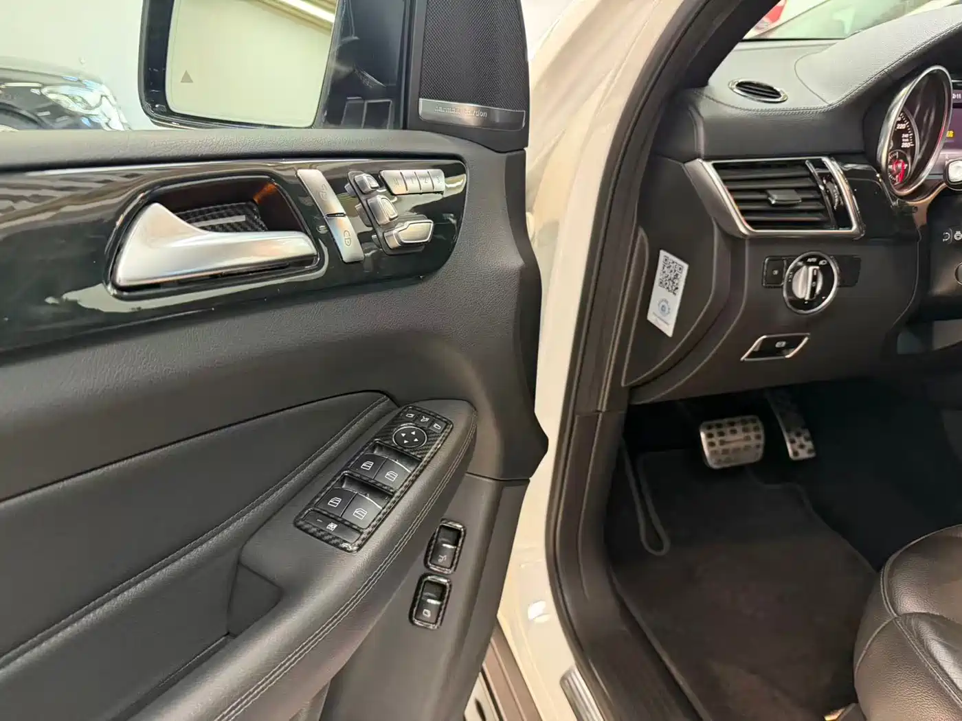 Mercedes-Benz GLS 2017 GLS 400 4MATIC Luxury фото 14