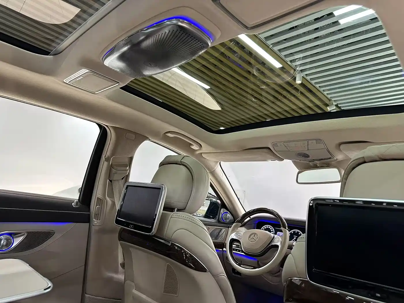 Mercedes-Benz Maybach S-Class 2015 S 600 фото 12
