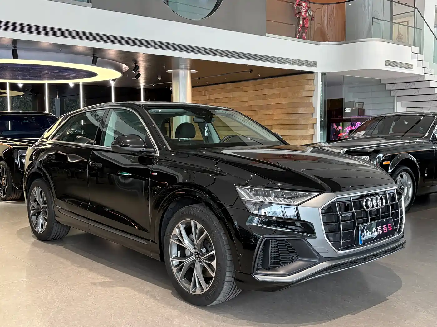 Audi Q8 2024 2023 55 TFSI Luxury Sport