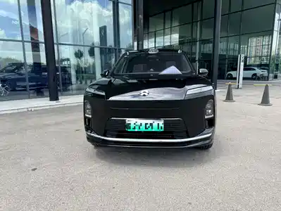 NIO ES8