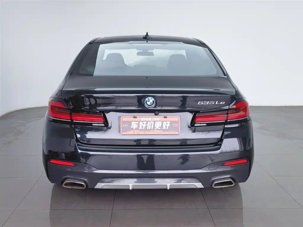 BMW 5 Series New Energy 2022 535Le Pioneer M Sport Package фото 4