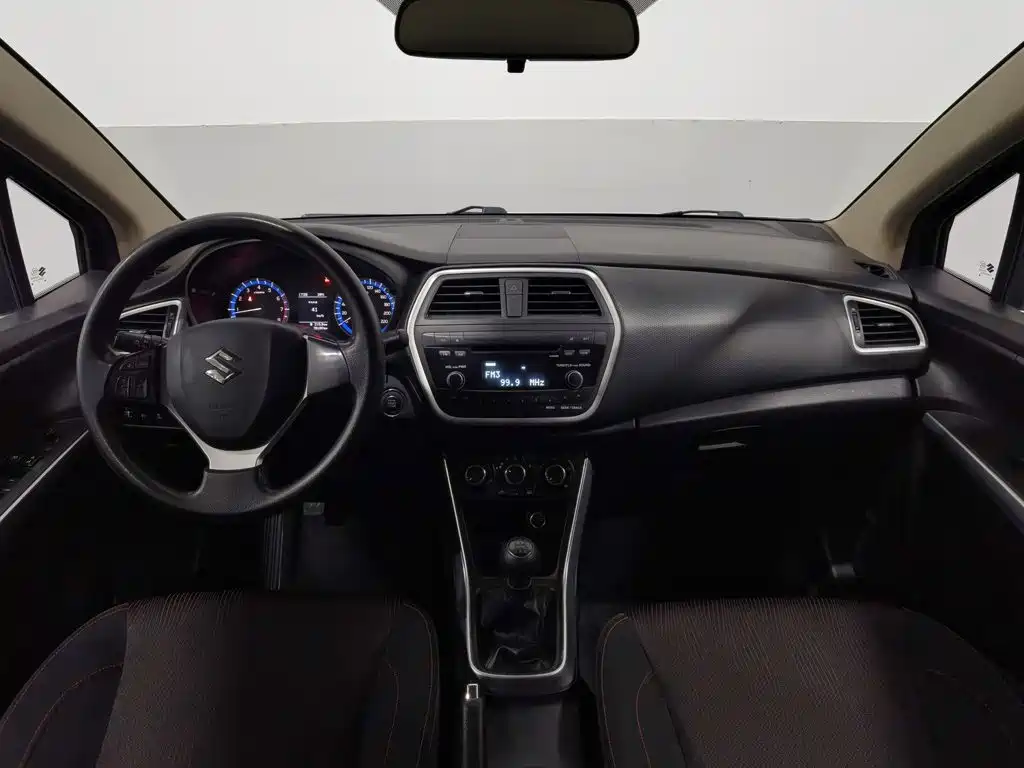 Suzuki SX4 S-Cross 2015 2014 1.6L Manual 2WD Progressive