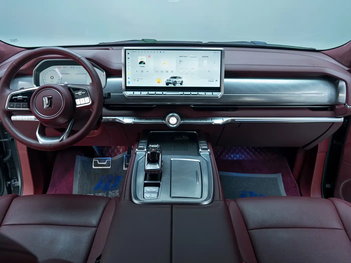 TANK TANK 700 NEW ENERGY