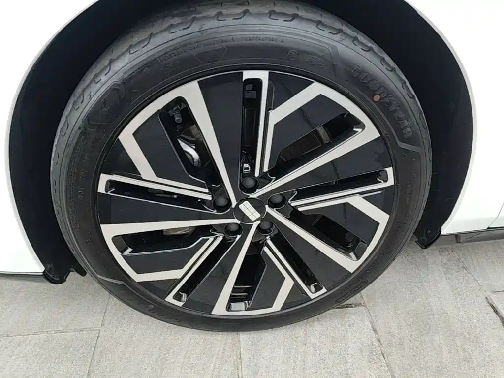 Geely Galaxy Galaxy E8 2024 2024 665km RWD Starship Voyager Edition