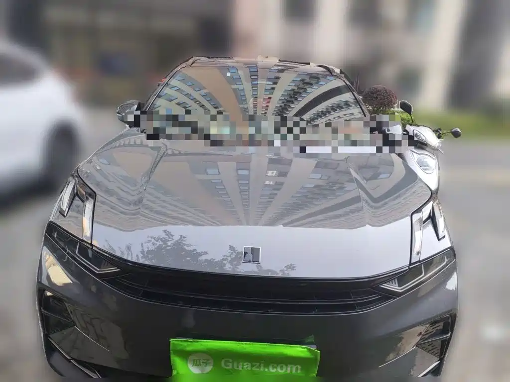 2025 Lynk & Co 06