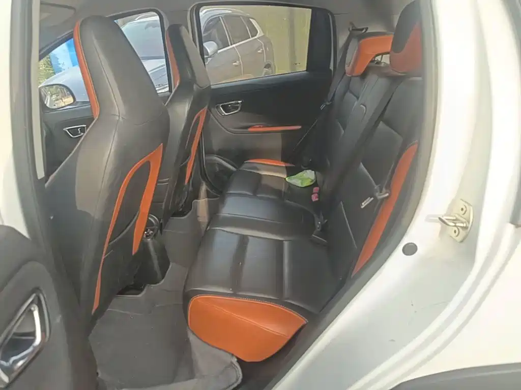 Geely Yuanjing X1 2017 2017 1.3L Auto Fun Edition