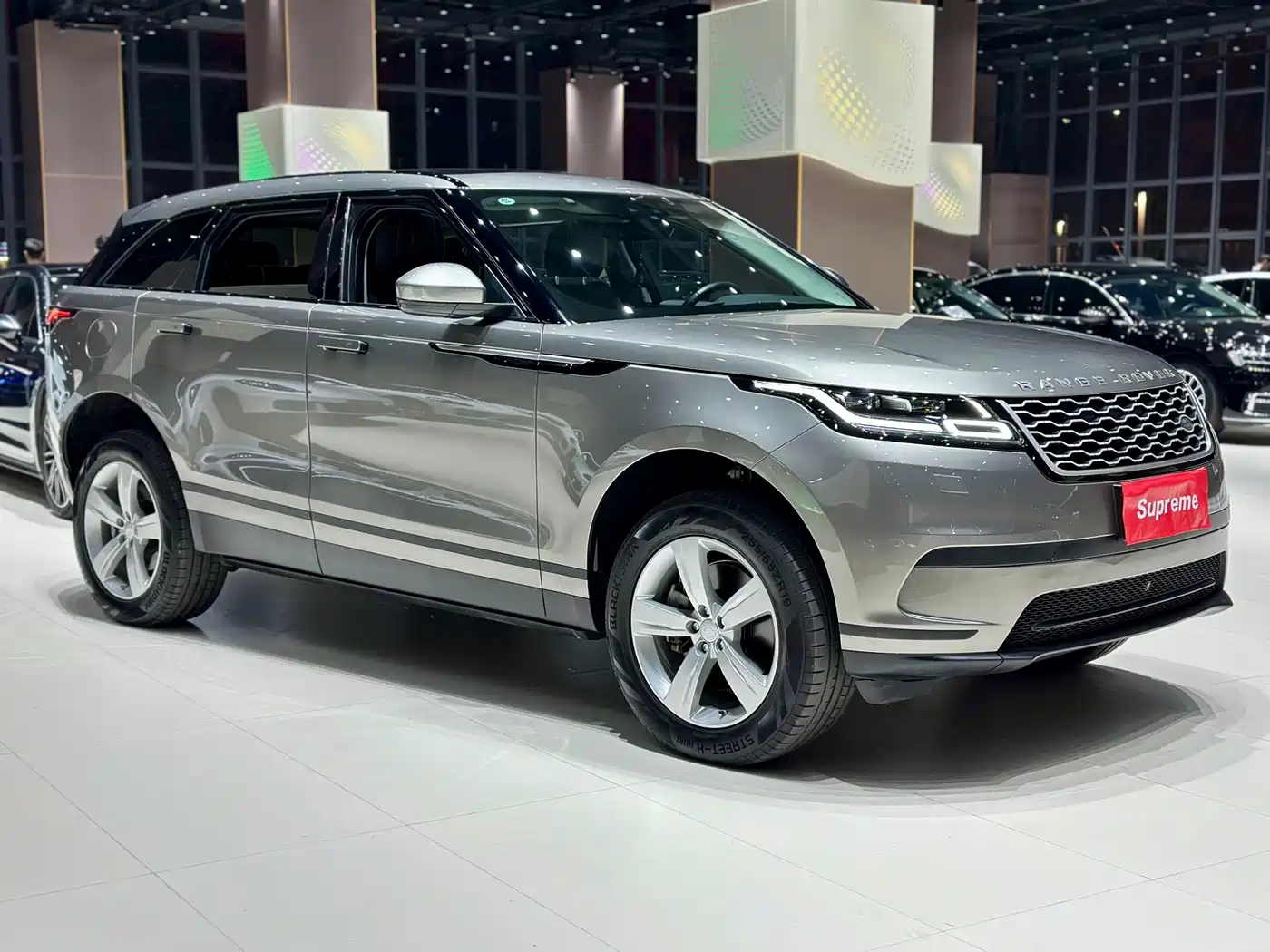 Land Rover Range Rover Velar 2018 2017 P380 R-DYNAMIC S