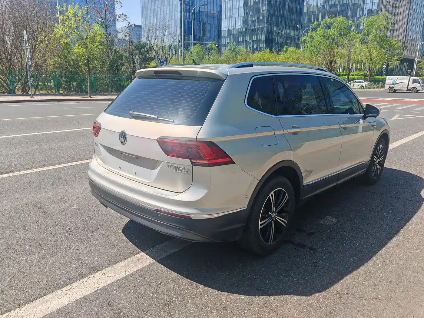 Volkswagen Tiguan L 2017 330TSI Automatic 2WD Flagship Edition фото 5