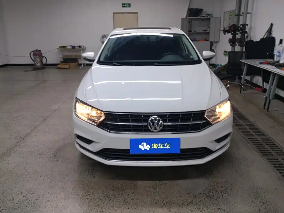 Фото 2 - Volkswagen Bora