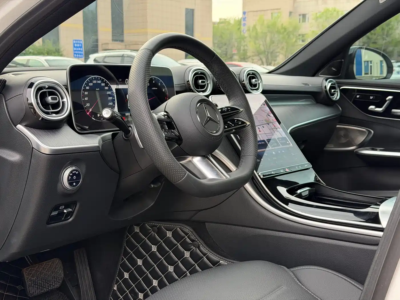 Mercedes-Benz C-Class 2024 Facelift C 260 L Moonlight Sport фото 7