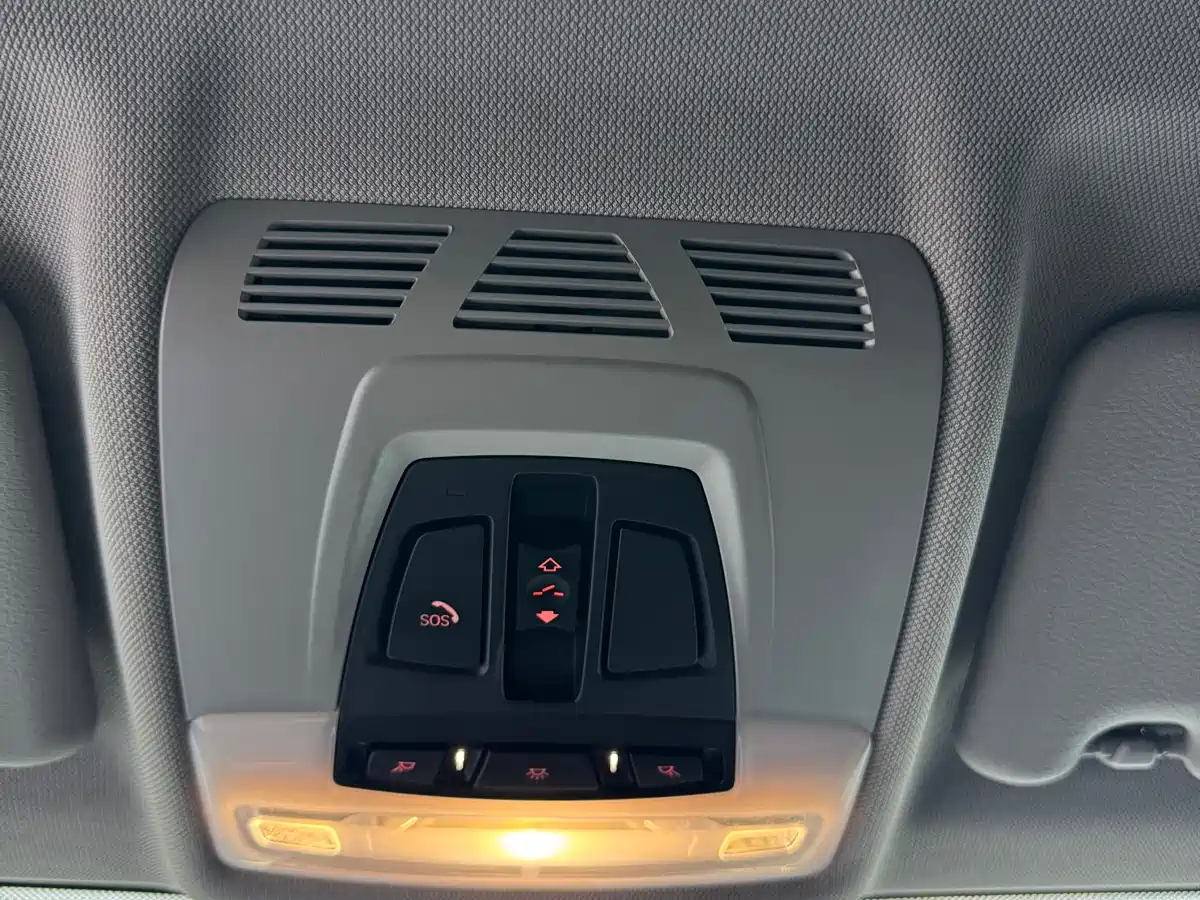 BMW X1 2022 sDrive20Li Fashion фото 16