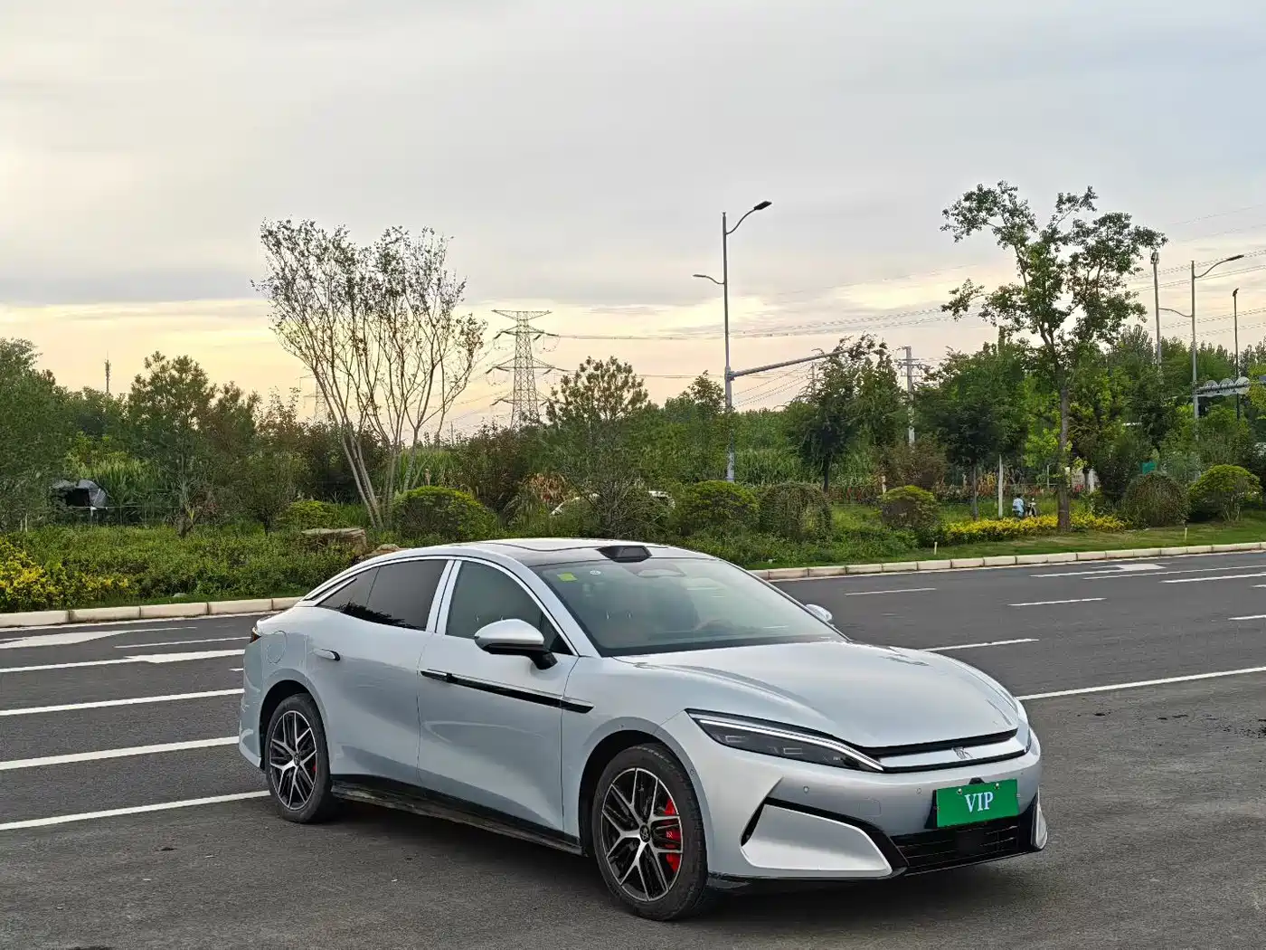 Фото 3 - BYD Han L