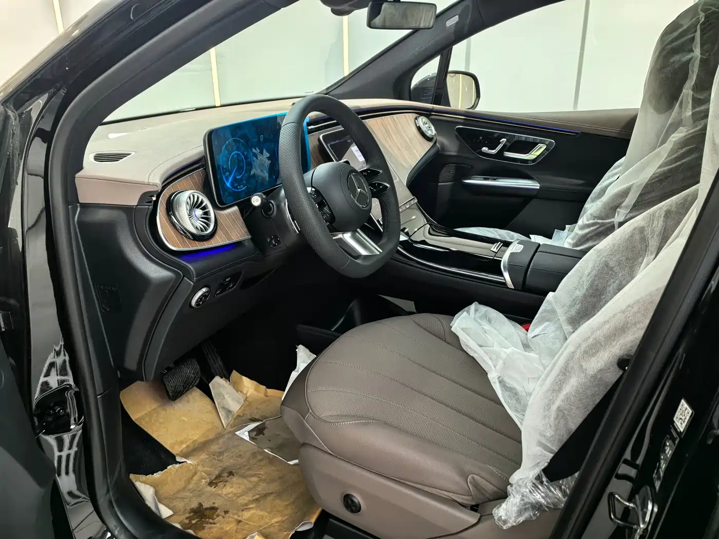 Mercedes-Benz EQE SUV 2024 500 4MATIC Pioneer Edition фото 7