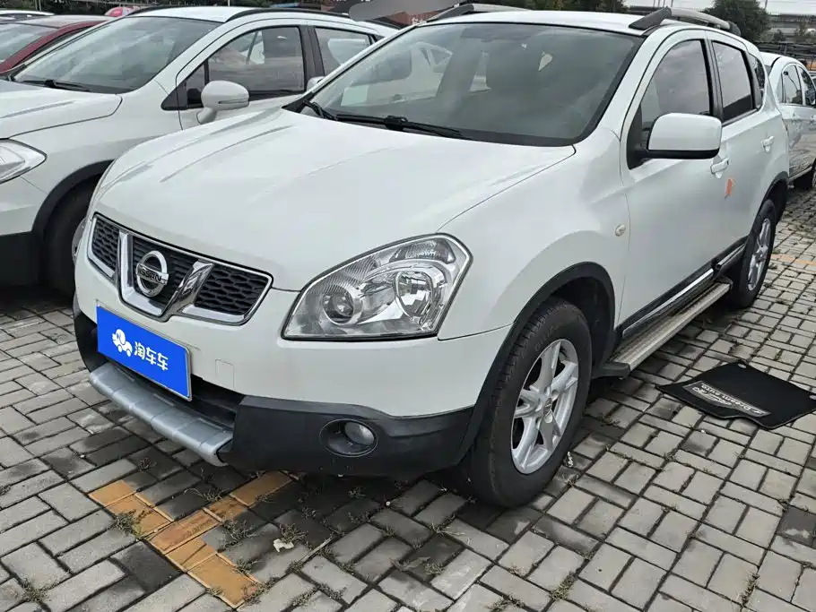 Фото 1 - Nissan Qashqai