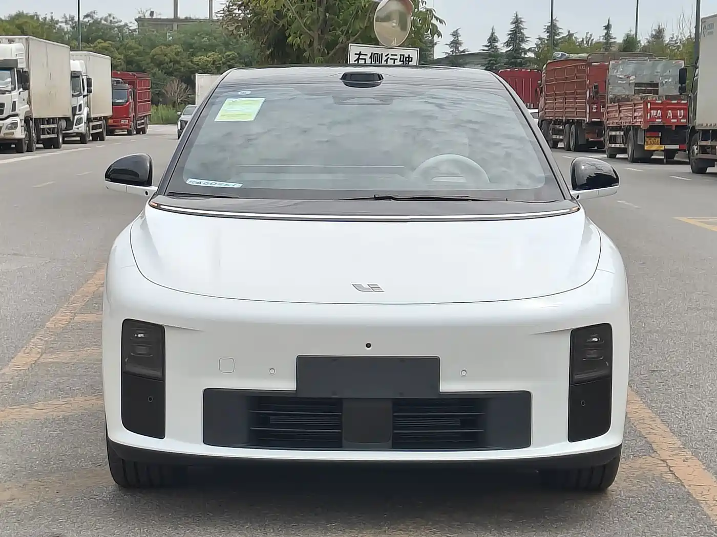 Li Auto i6 2026 2025 4WD Base Model
