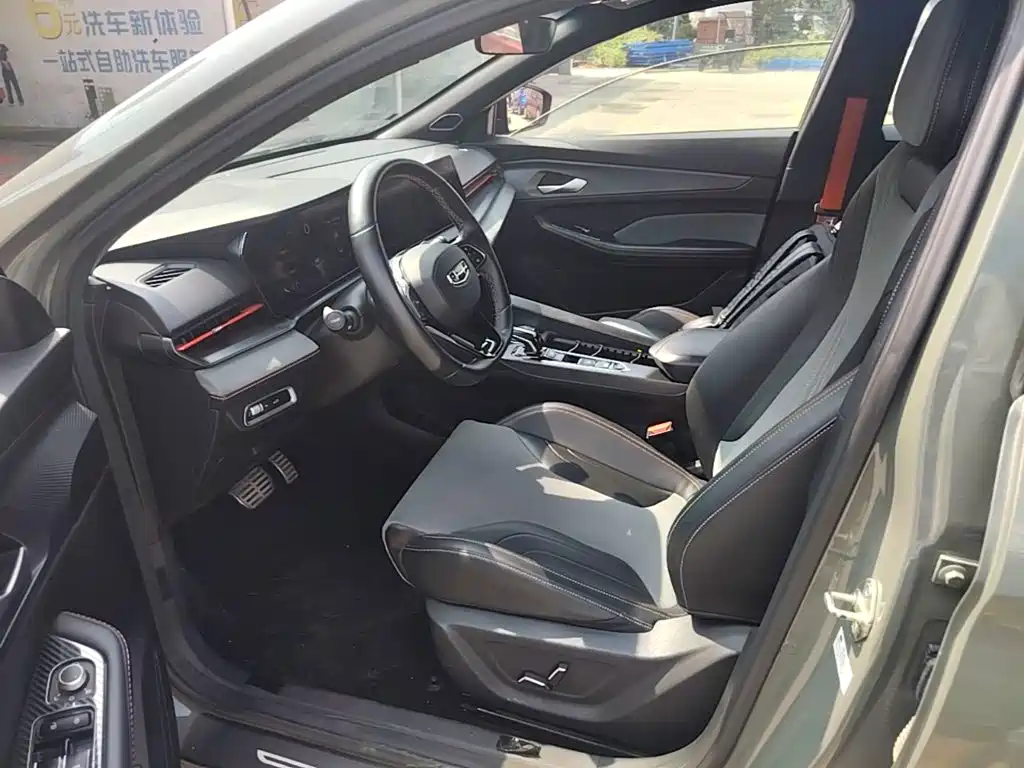 Фото 16 - Geely Binrui