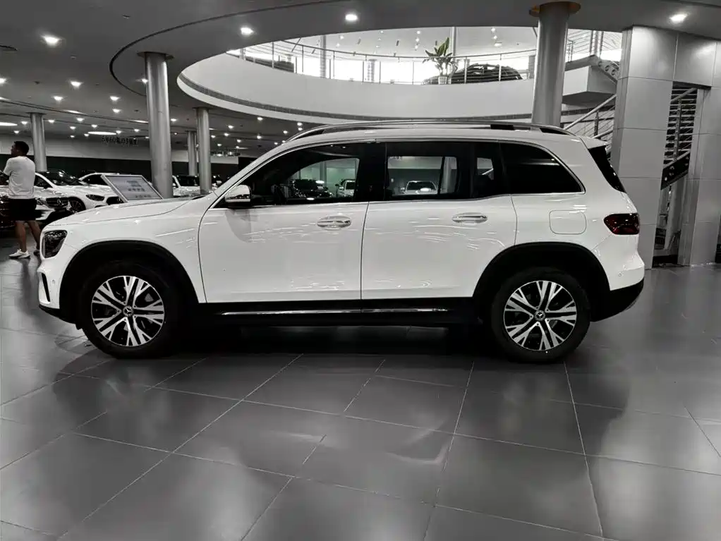 Mercedes-Benz GLB 2025 2024 GLB 220 Dynamic
