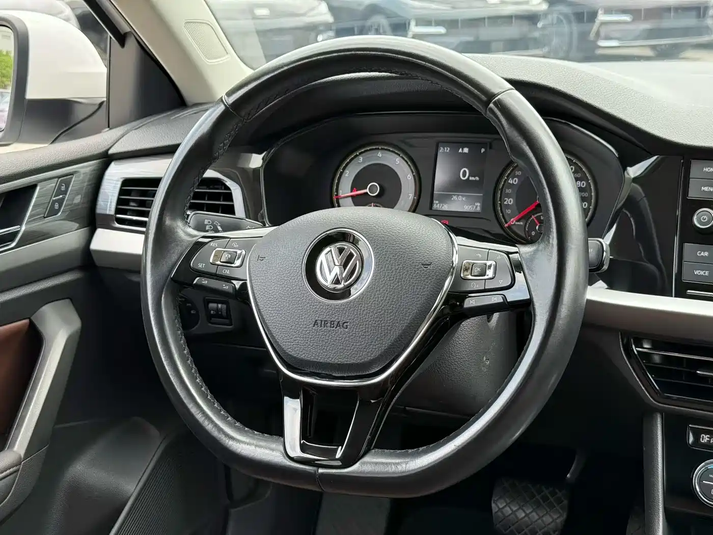 Volkswagen Lavida 2019 280TSI DSG Luxury Edition China VI фото 2