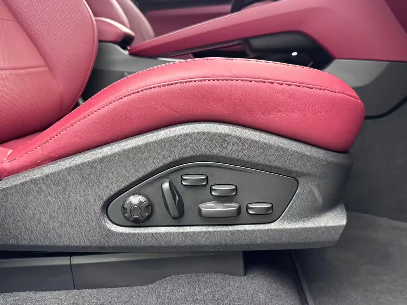 PORSCHE MACAN NEW ENERGY