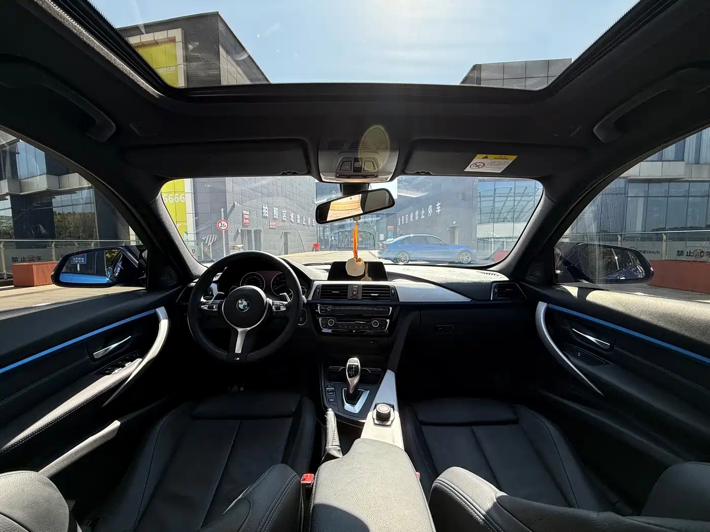 BMW 3 Series 2018 320i M Sport Package фото 5